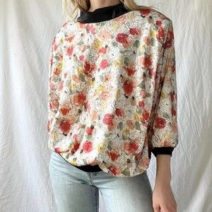 Vintage Floral Blouse with Ribbed Hem Small / Medium
